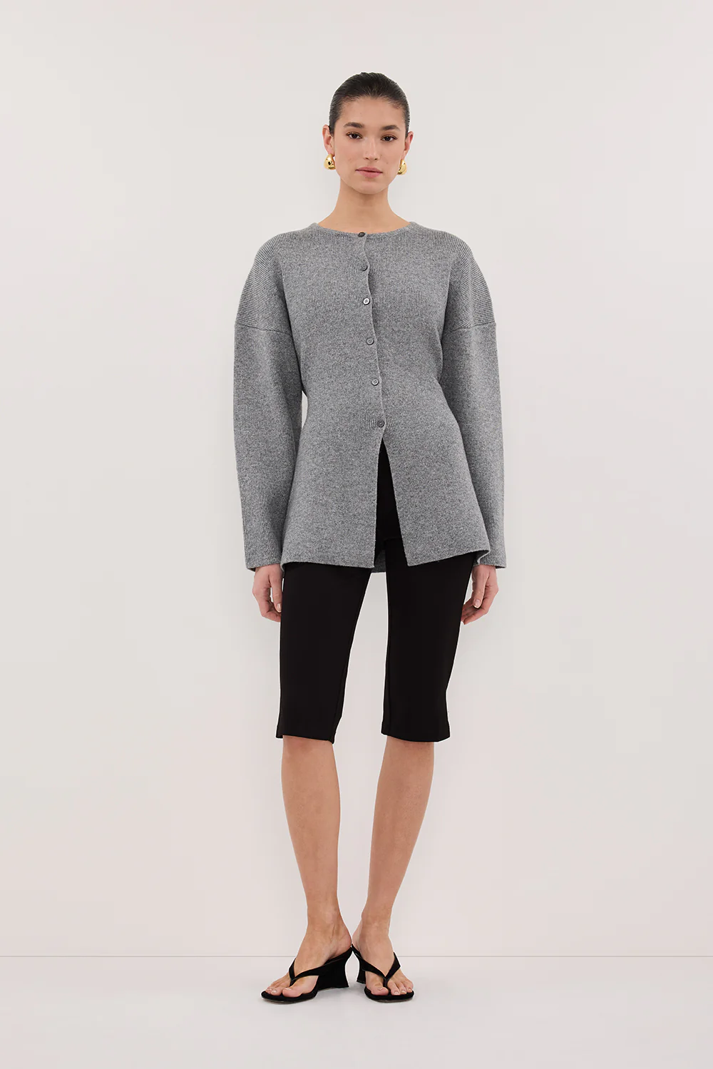 DEMI BLACK CAPRI PANT - Yukikoi