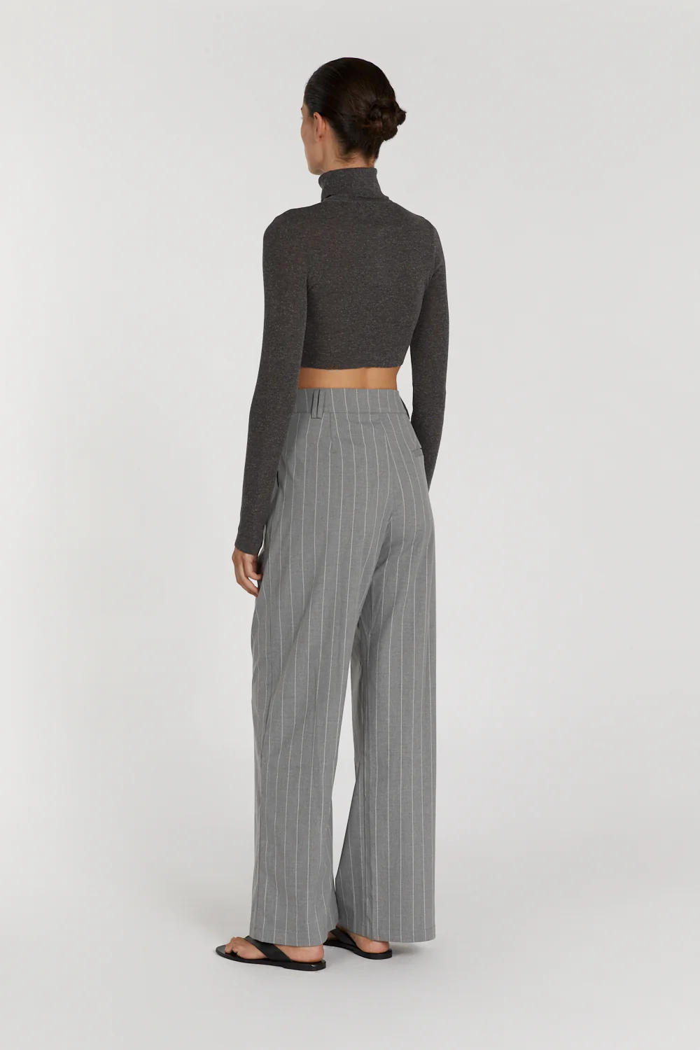 TANNER CHARCOAL KNIT CROP TOP - Yukikoi
