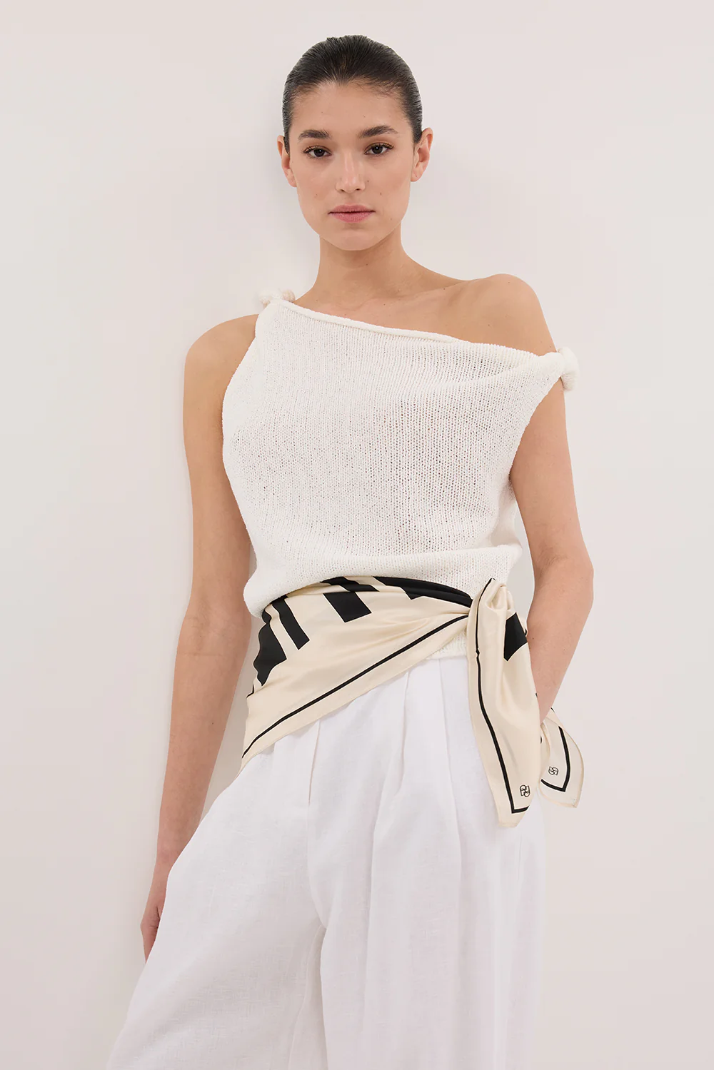 KARA OFF WHITE ASYM KNIT TOP - Yukikoi