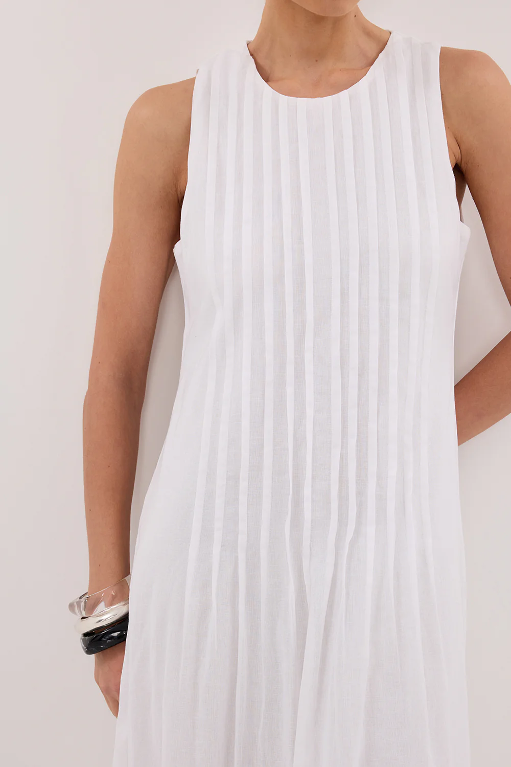 MILO WHITE LINEN BLEND MIDI DRESS - Yukikoi