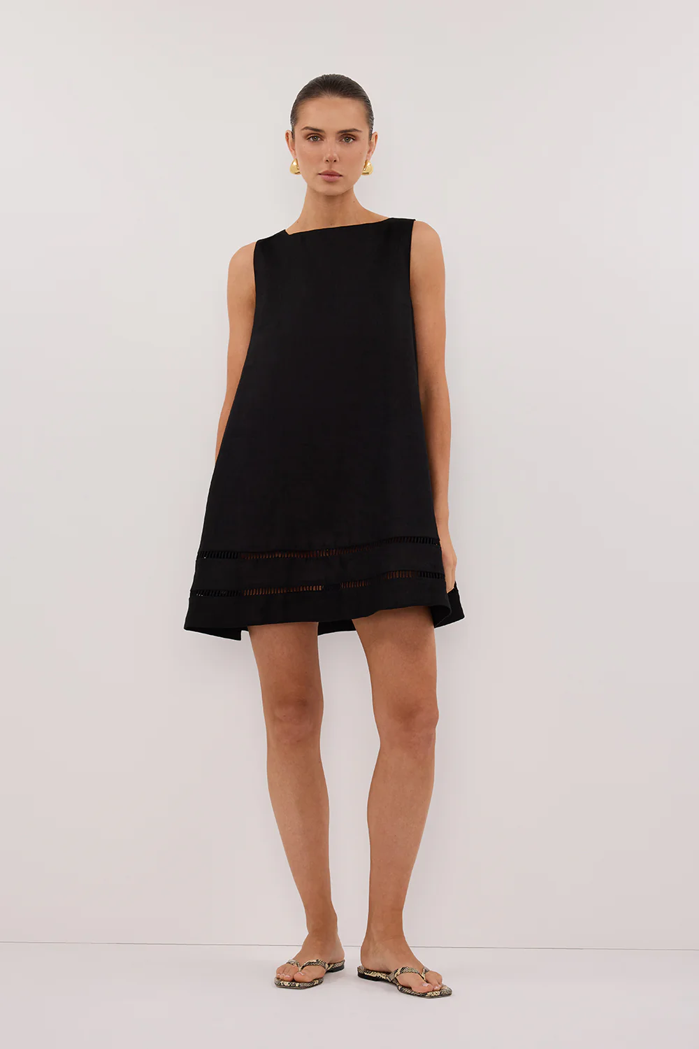 LINDSAY BLACK LINEN MINI DRESS - Yukikoi