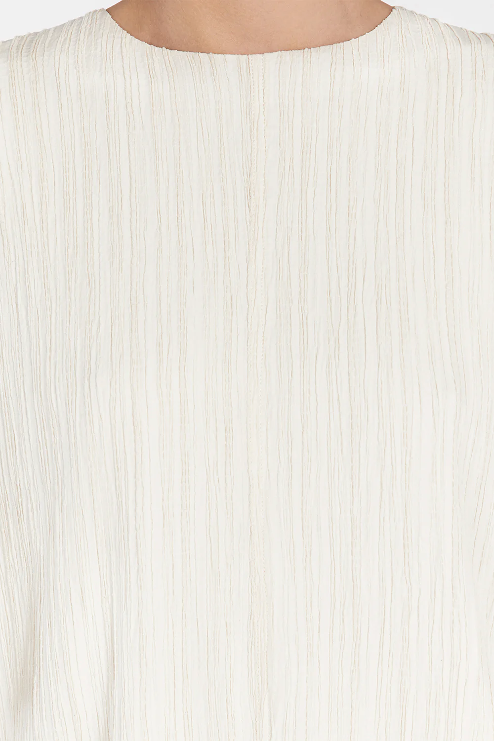 LOZ CREAM ASYM BOXY TEE - Yukikoi