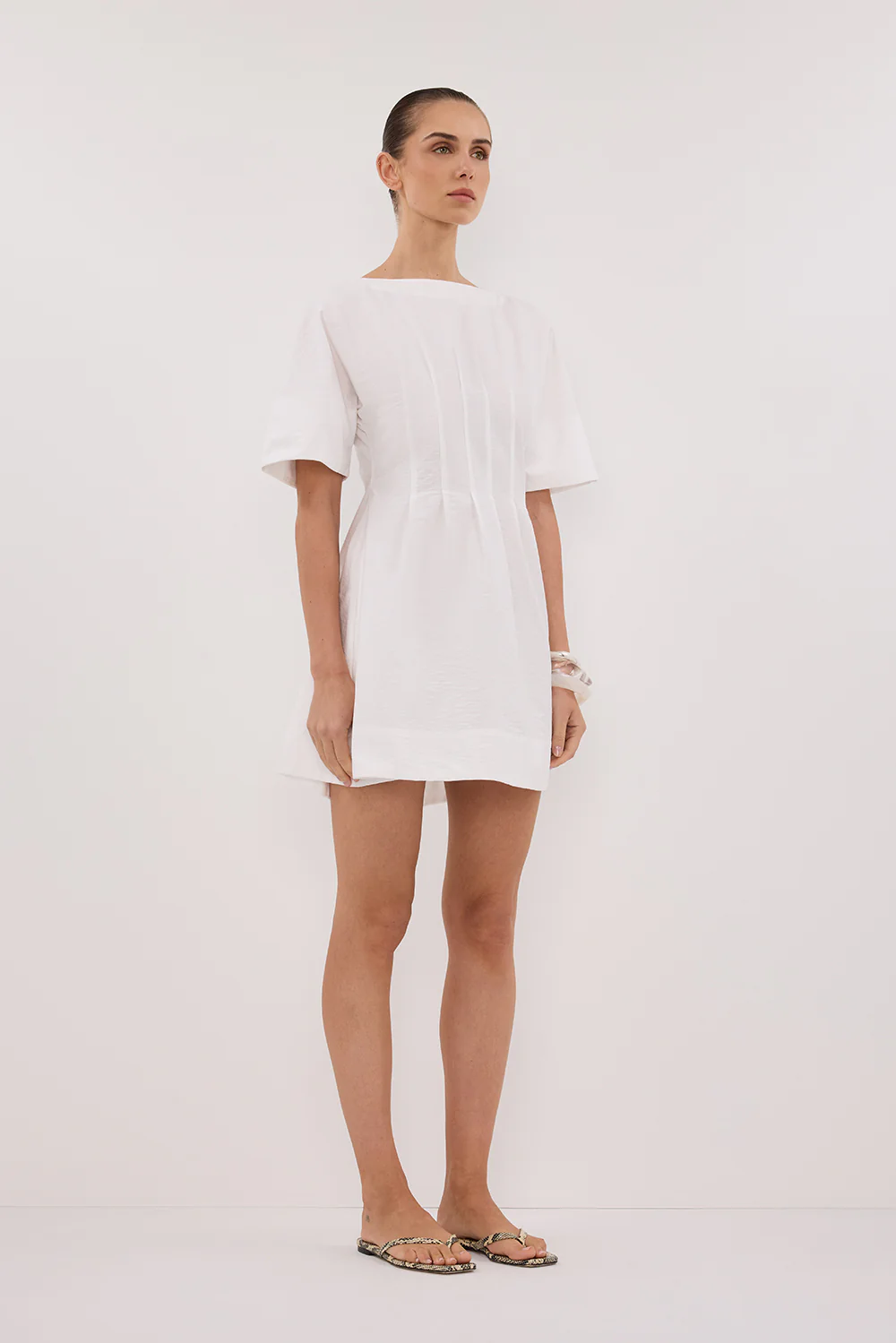 DAPHNE WHITE SLEEVED MINI DRESS - Yukikoi