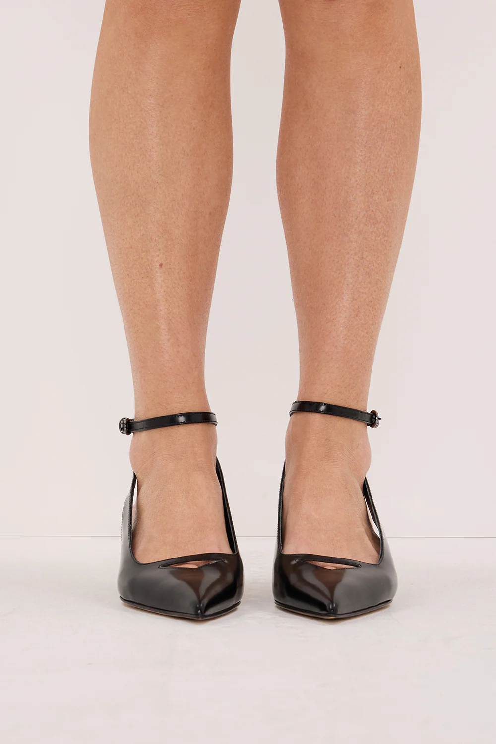 DOF STUDIOS JIL BLACK HEEL - Yukikoi