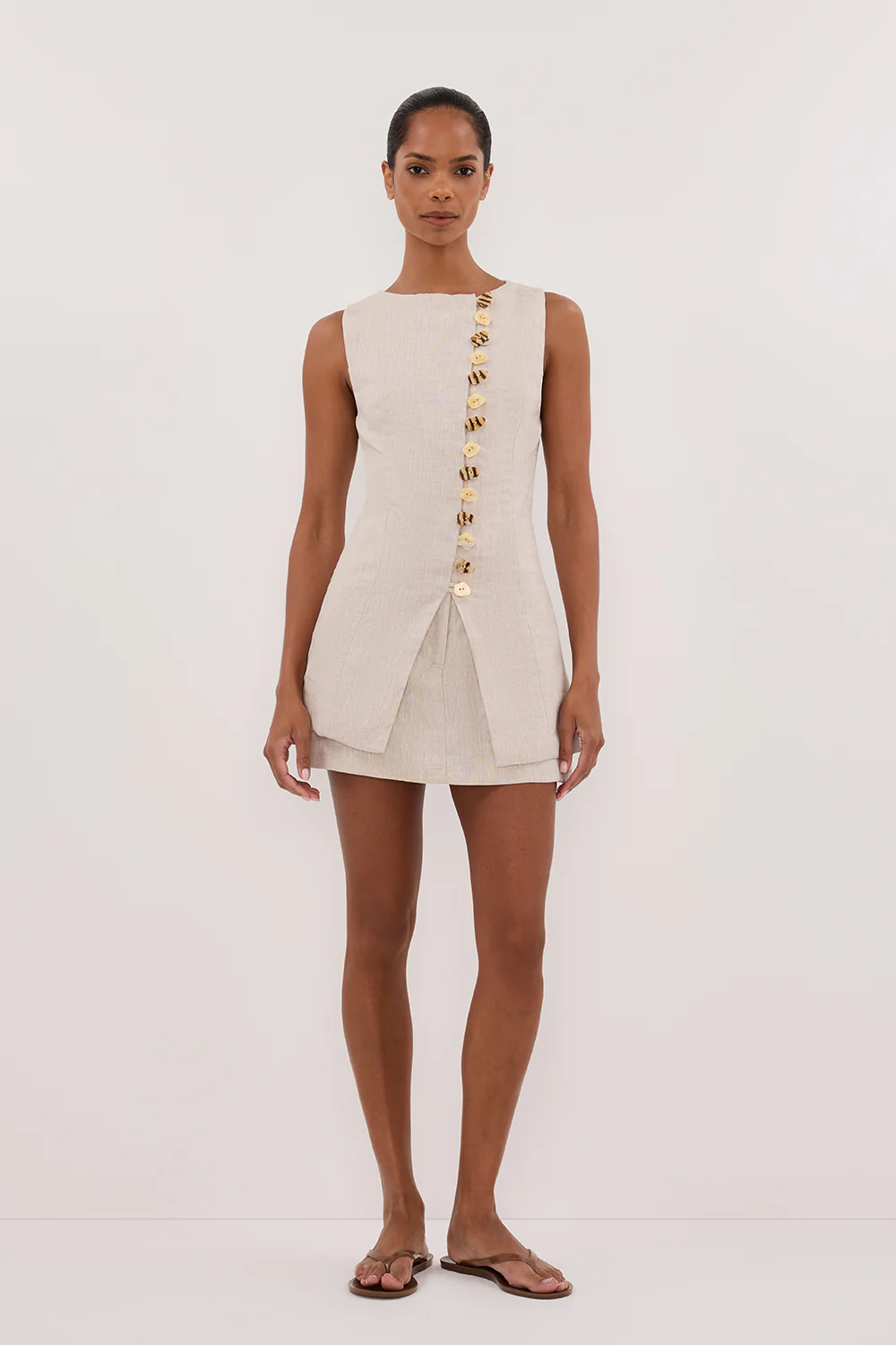 BAYLEE NATURAL SLEEVELESS LINEN TOP - Yukikoi