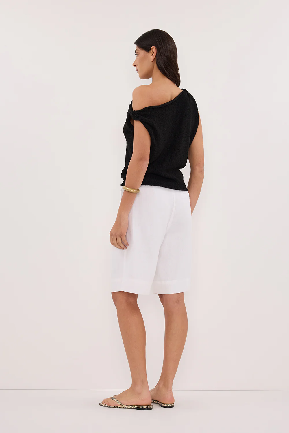 KARA BLACK ASYM KNIT TOP - Yukikoi