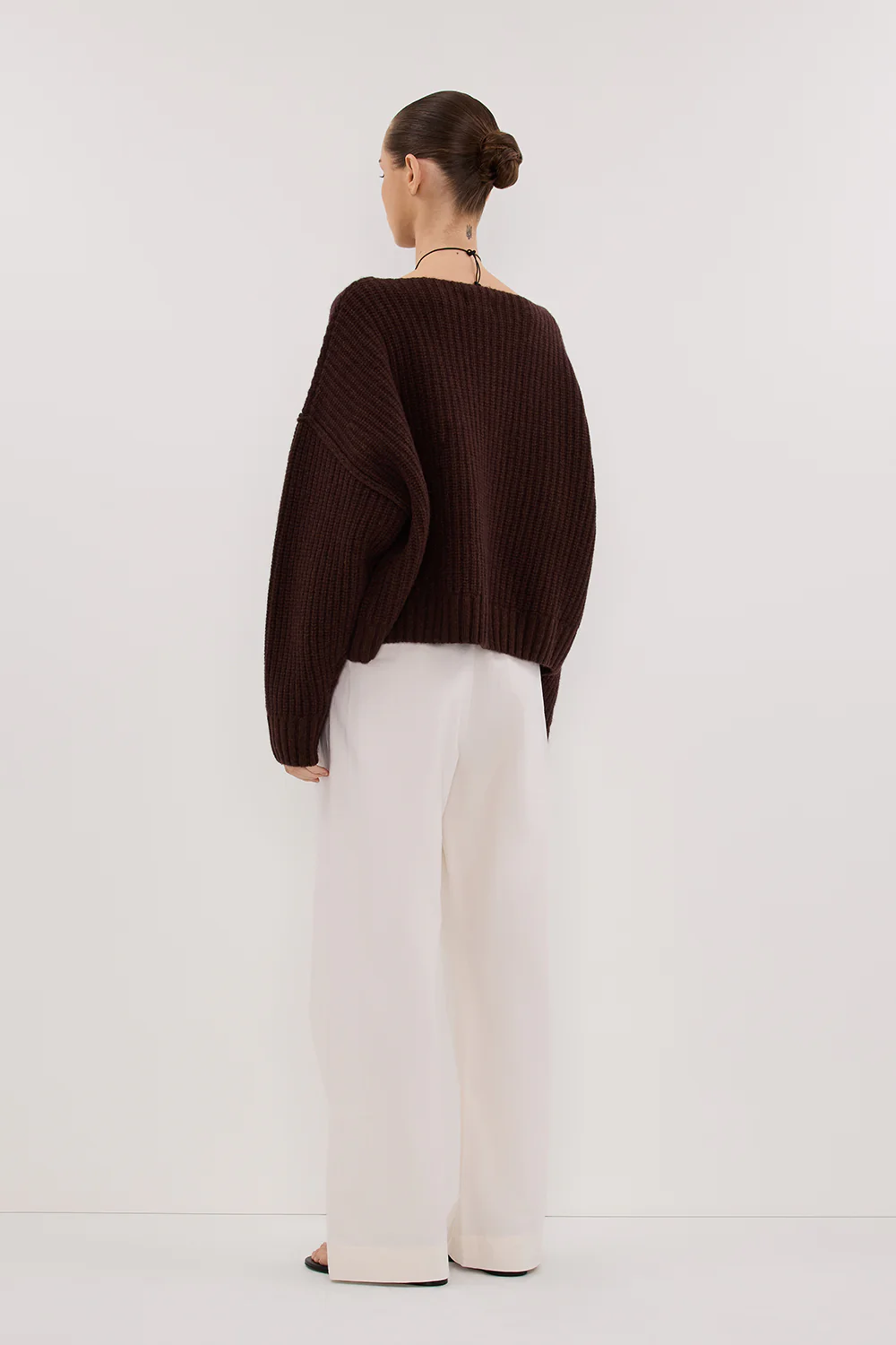 LIN CHOCOLATE BOAT NECK KNIT JUMPER - Yukikoi