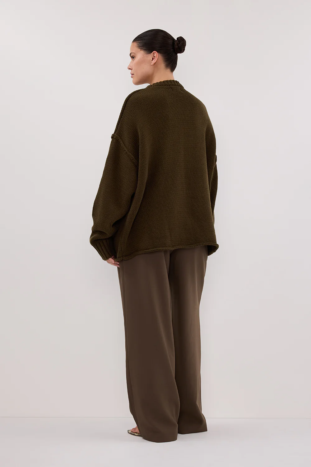 ROY OLIVE OVERSIZED LONGLINE KNIT JUMPER - Yukikoi
