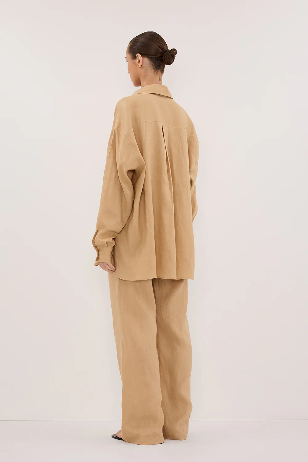 LUNE TAN OVERSIZED LINEN SHIRT - Yukikoi