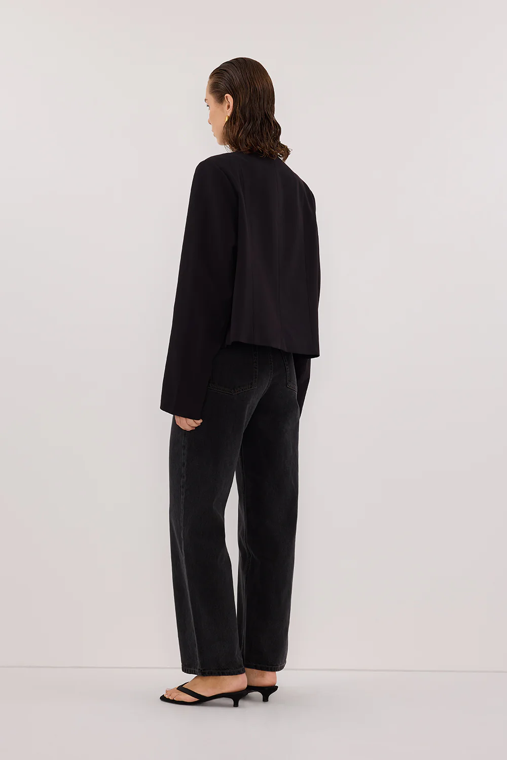 RYAN BLACK CROPPED BLAZER - Yukikoi