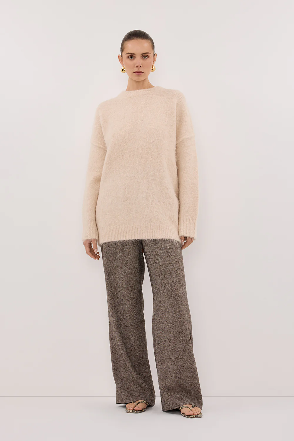 SALMA CREAM LONGLINE JUMPER - Yukikoi