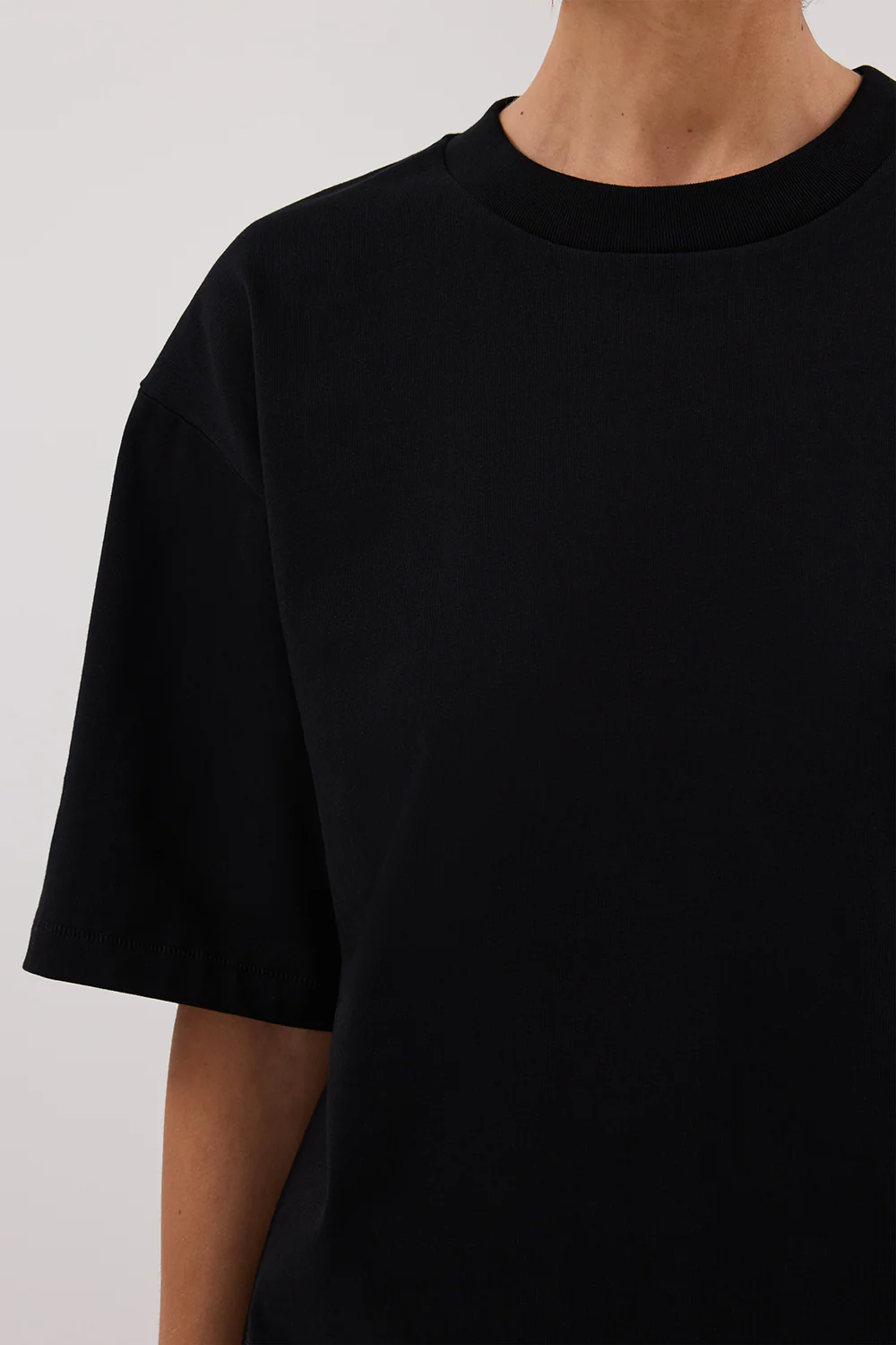 NOAH BLACK LONGLINE TEE - Yukikoi