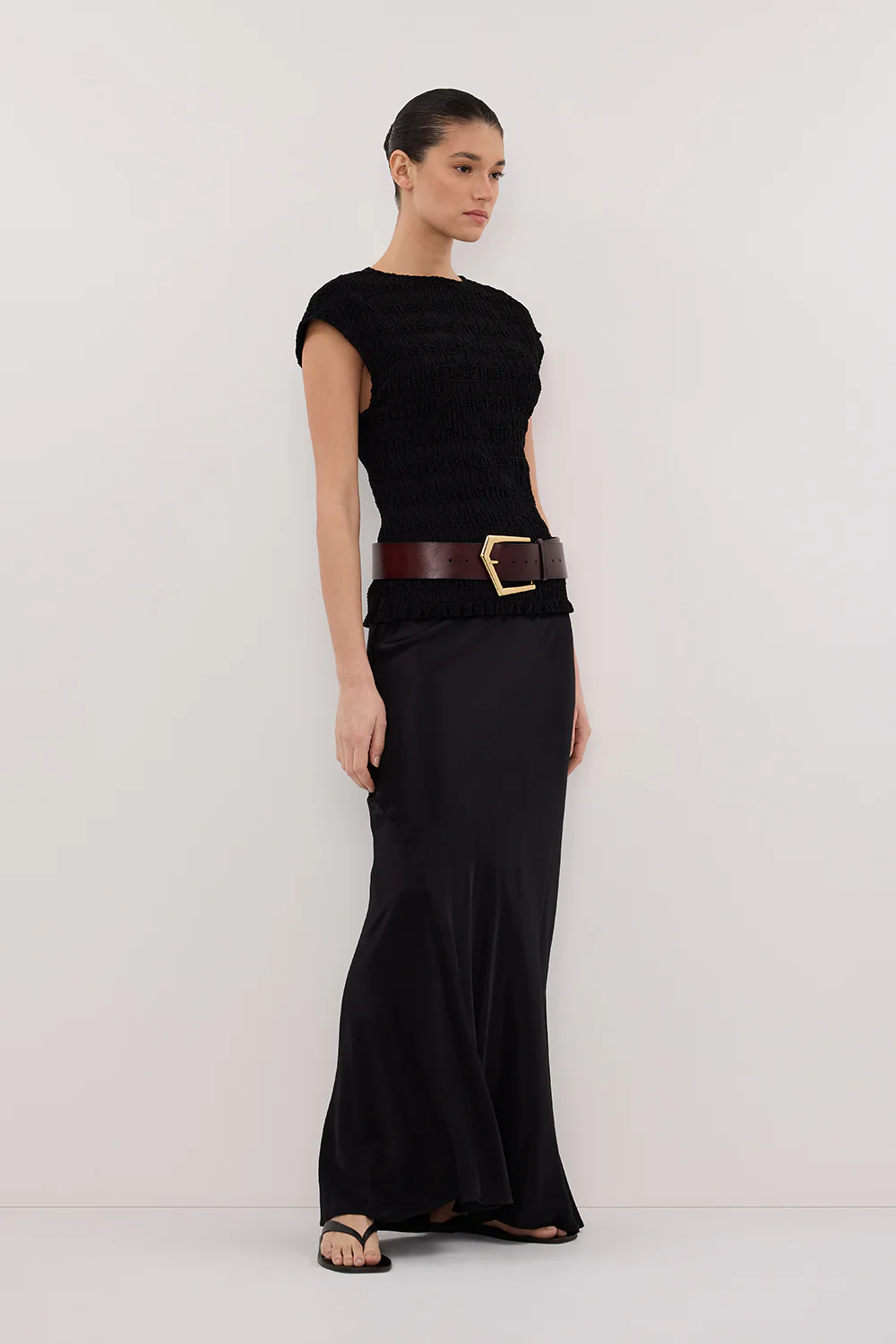 SIERRA BLACK TEXTURED TOP - Yukikoi