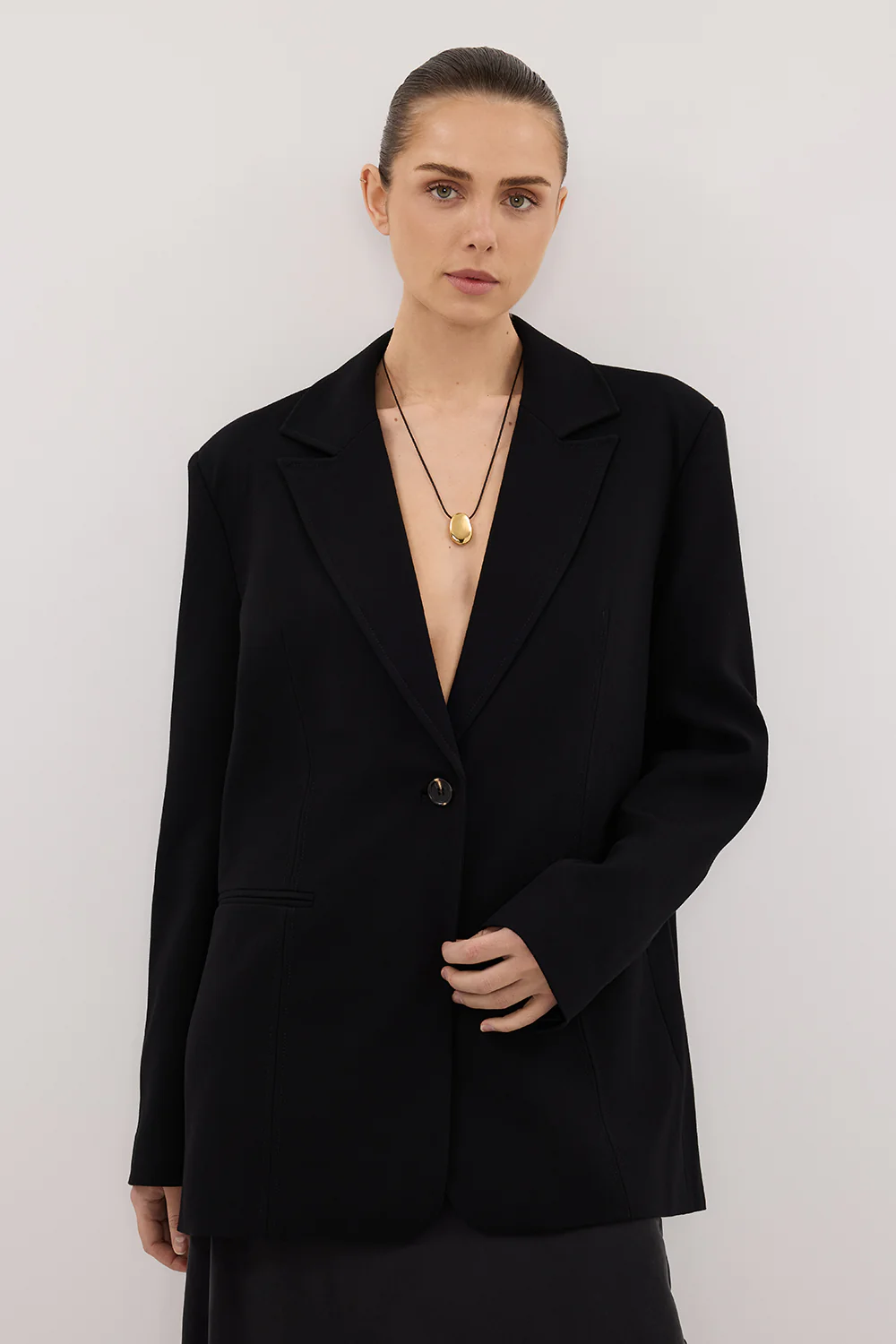 WESTWOOD BLACK OVERSIZED BOYFRIEND BLAZER - Yukikoi