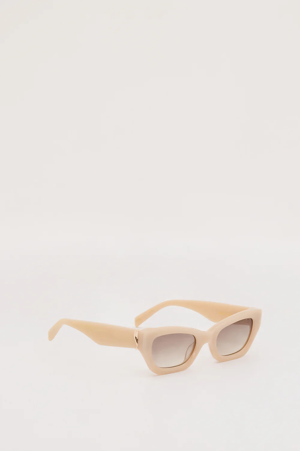 LUV LOU THE SUTTON NUDE HAZE SUNGLASSES - Yukikoi