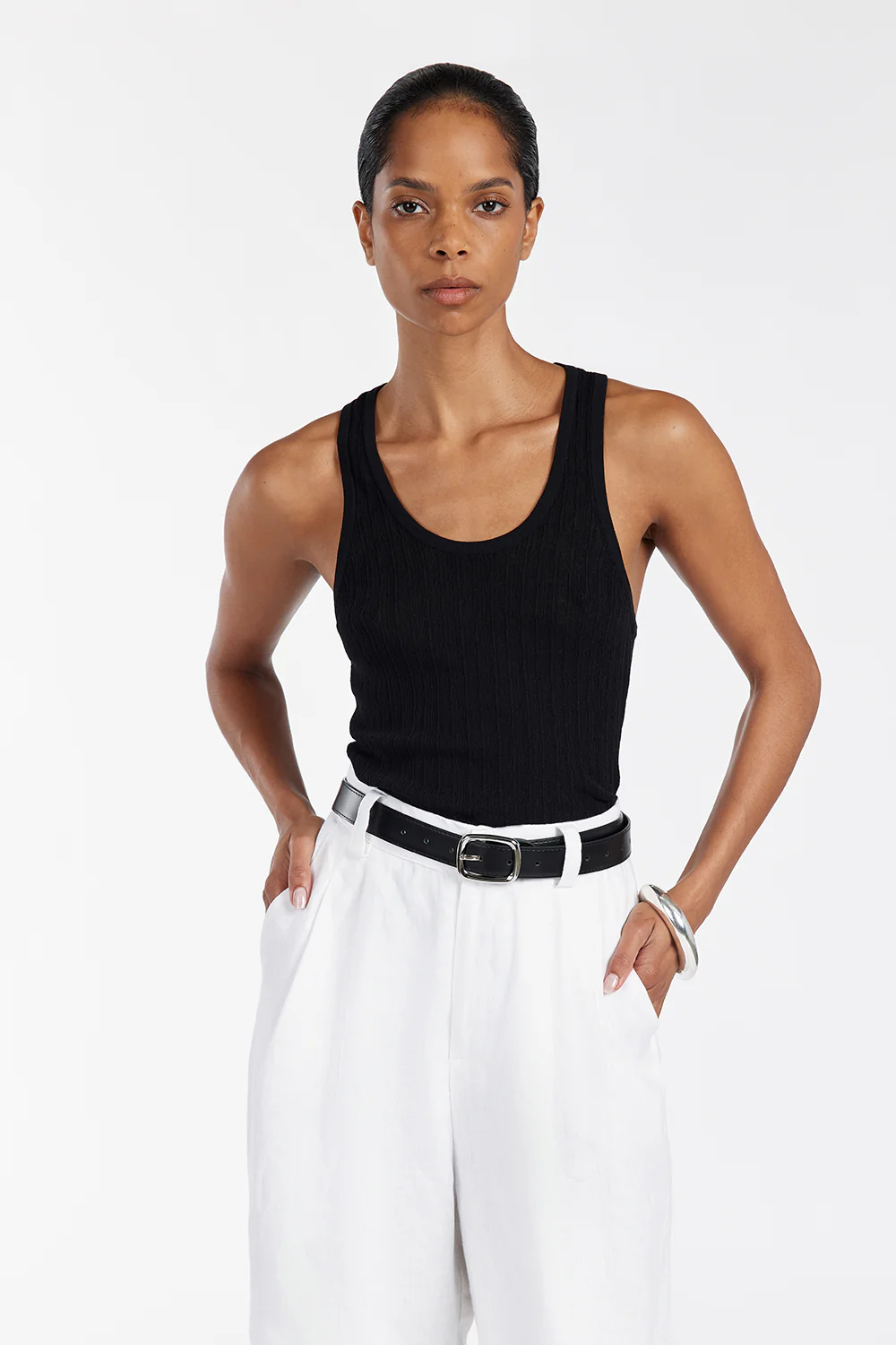 ALMA BLACK TEXTURED SCOOP KNIT TANK - Yukikoi