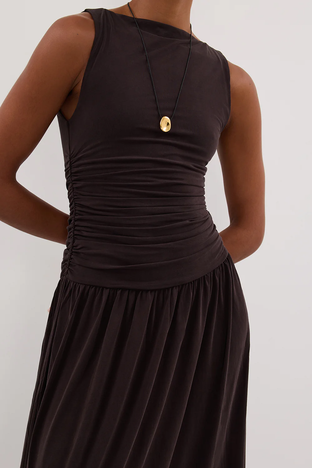 MEG BURNT CHOC SLEEVELESS KNIT MIDI DRESS - Yukikoi