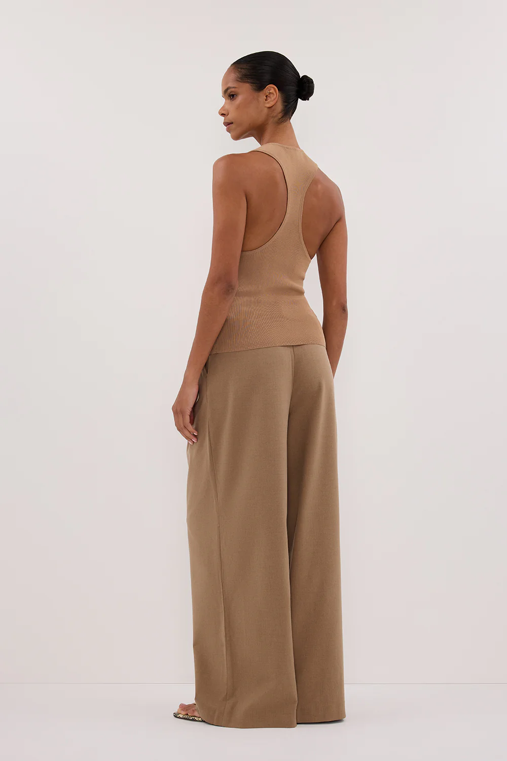 DEVIN TAN RACER KNIT TANK - Yukikoi