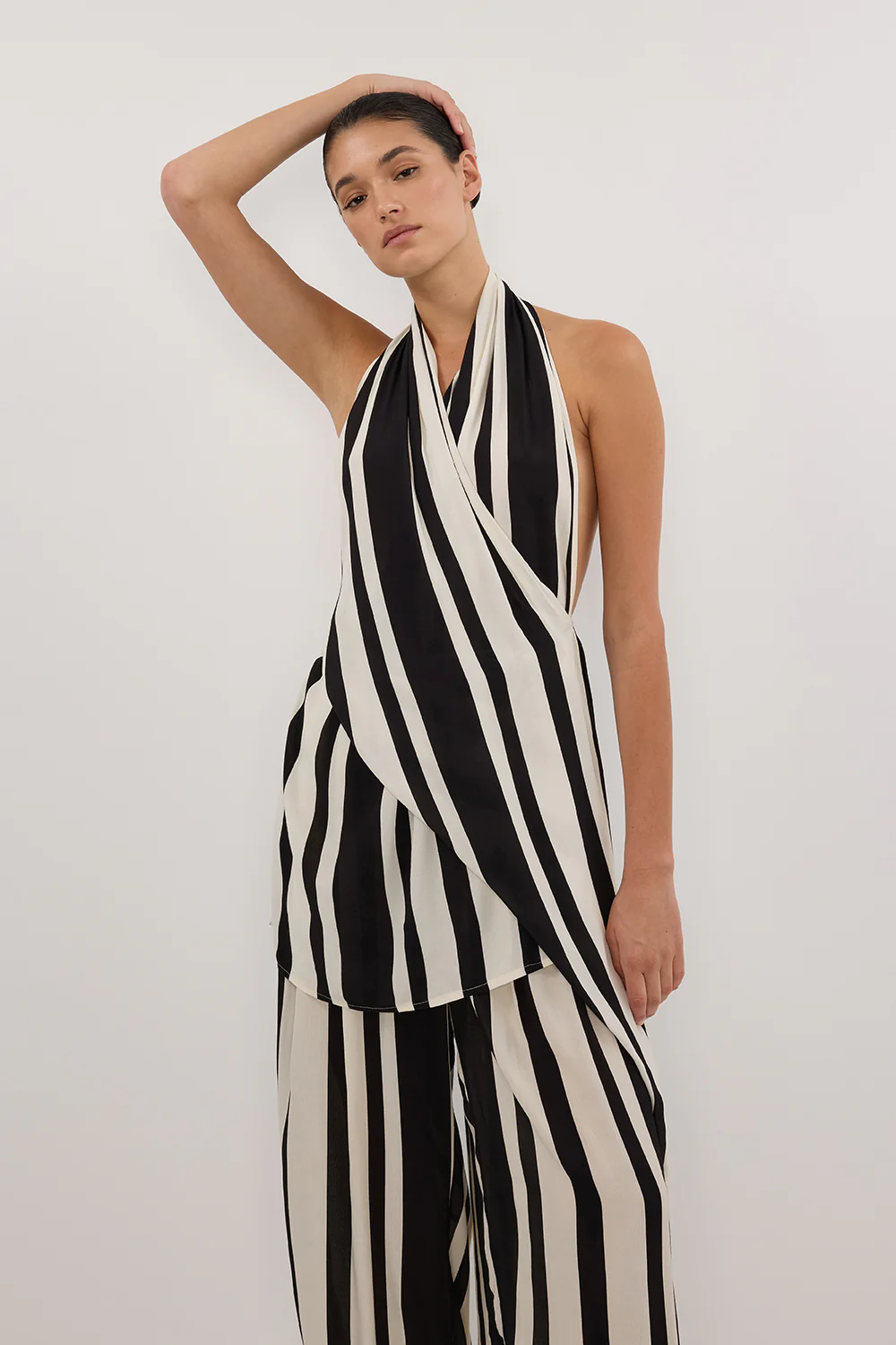 BEAU BLACK STRIPE HALTER TOP - Yukikoi