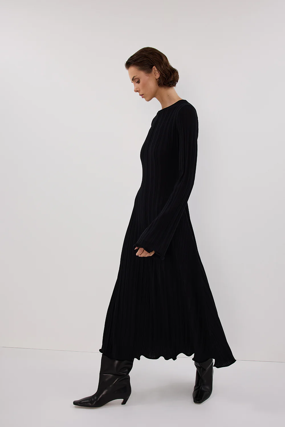 SYLVIA BLACK KNIT MIDI DRESS - Yukikoi