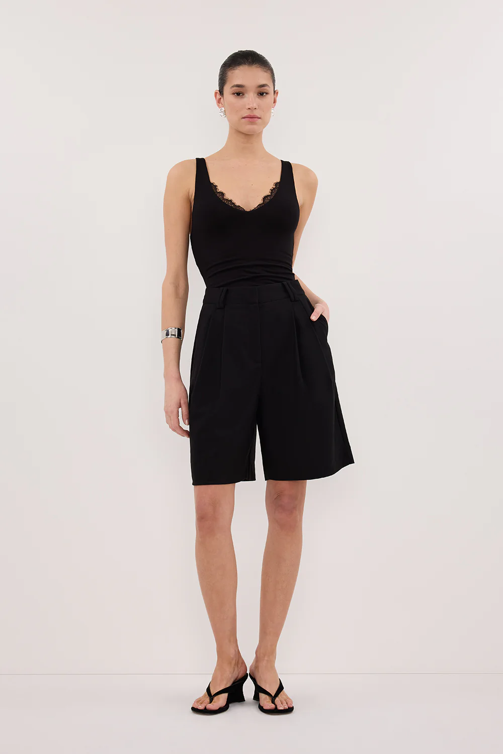 REBECCA BLACK LACE TRIM KNIT TANK - Yukikoi