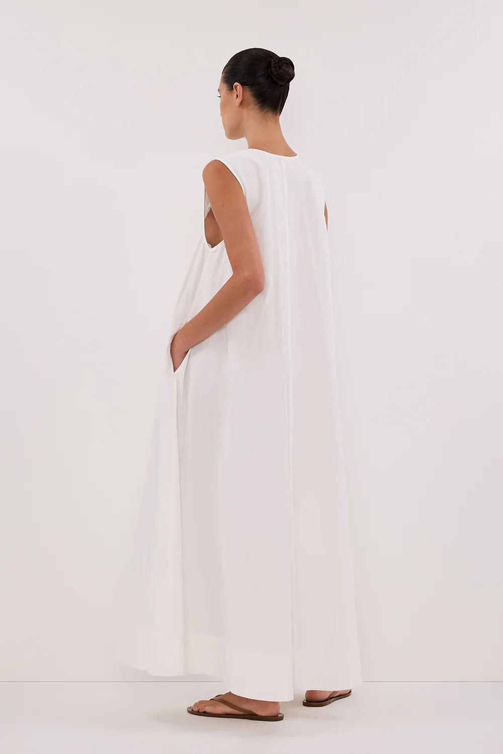 GABBY WHITE OVERSIZED COTTON MIDI DRESS - Yukikoi