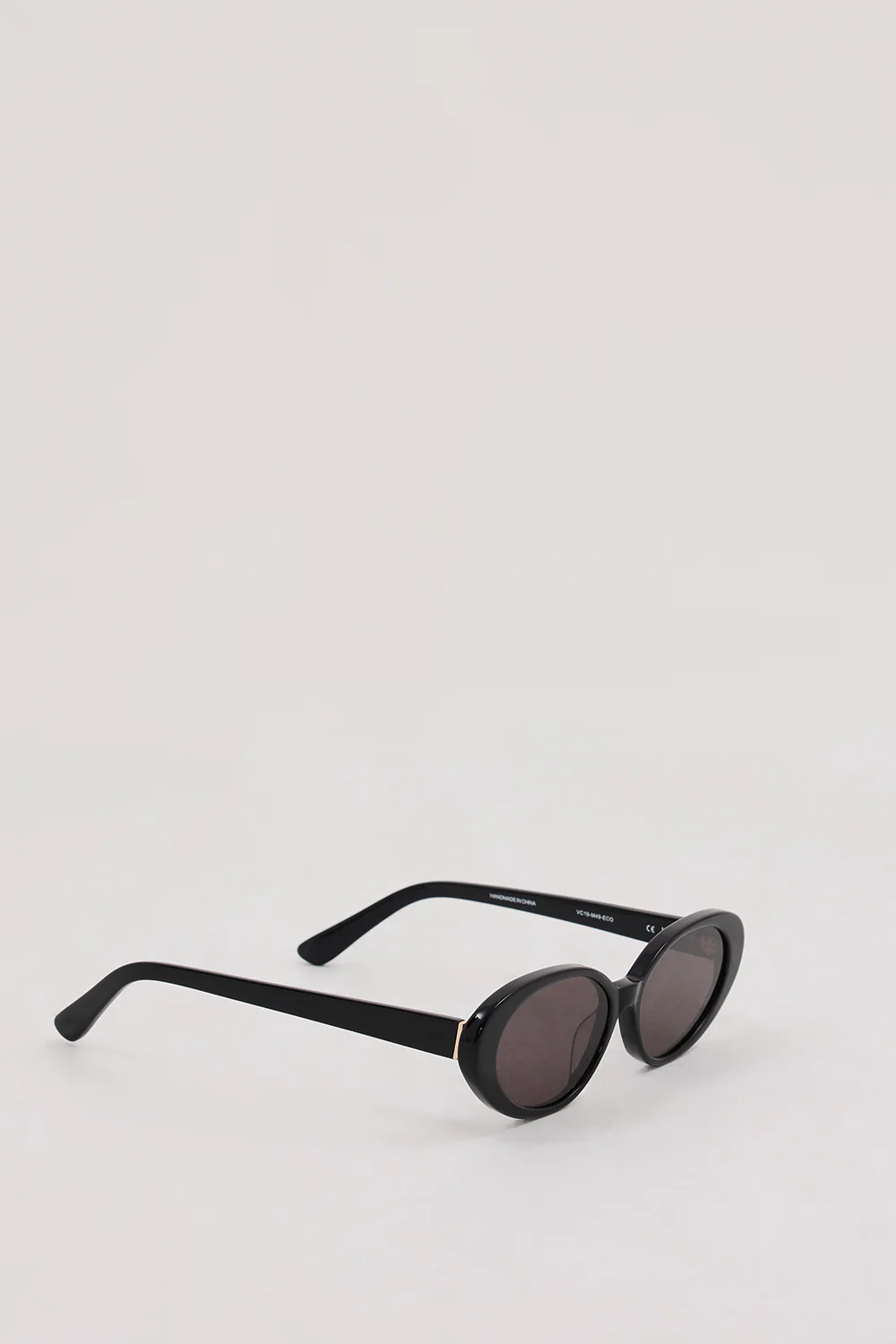 VELVET CANYON BLACK POET SUNGLASSES - Yukikoi