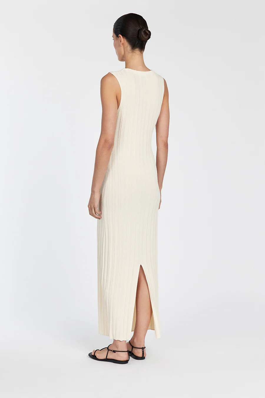 SYLVIA CREAM SLEEVELESS MAXI DRESS - Yukikoi