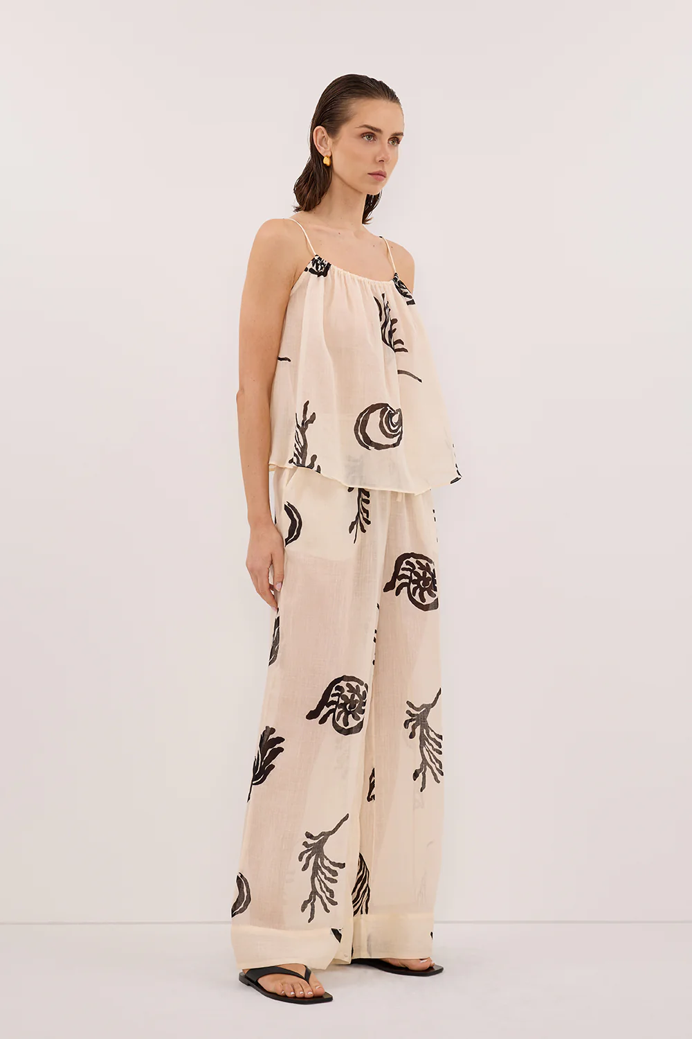 POSITANO SANDSTONE SLEEVELESS RAMIE  TOP - Yukikoi