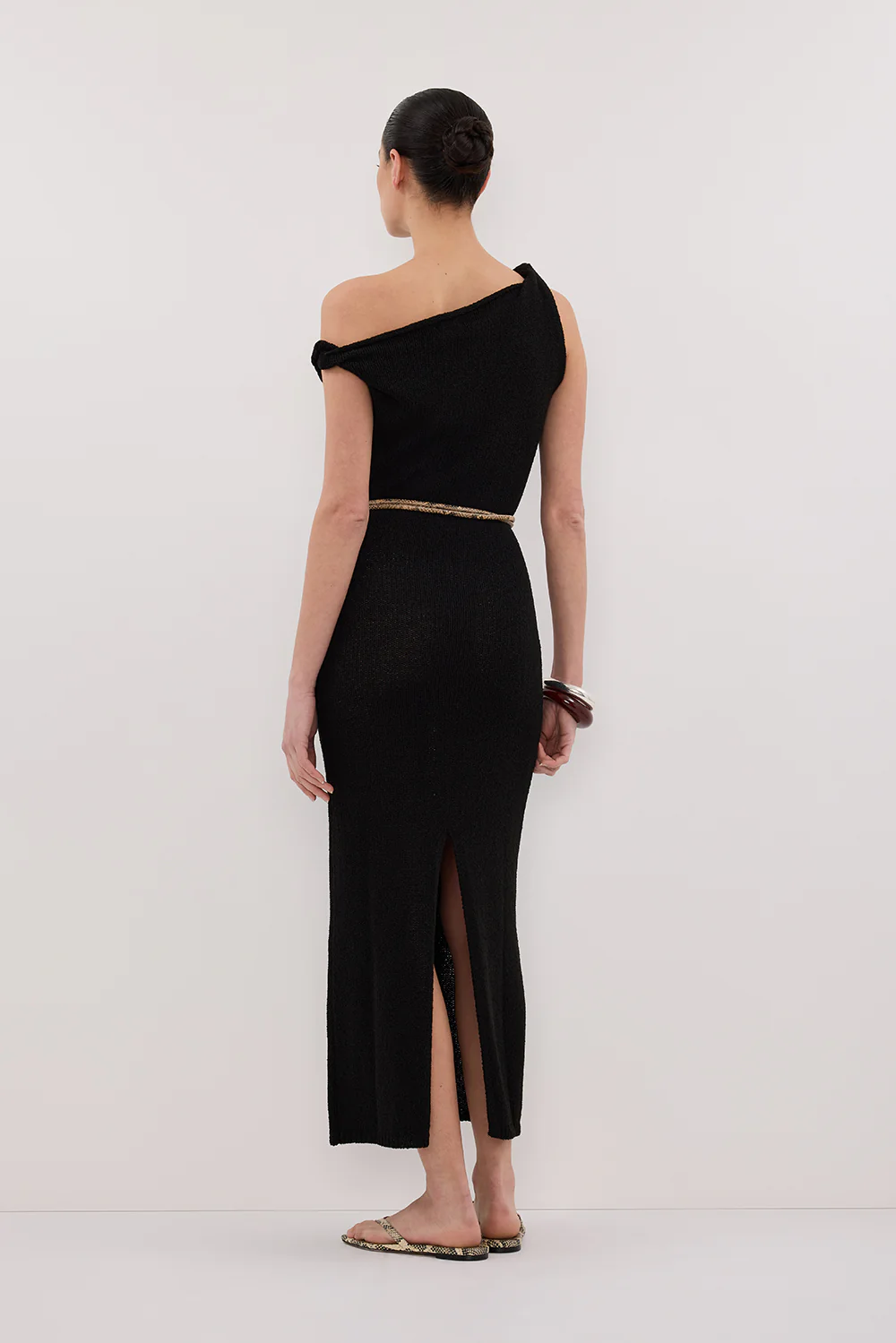 KARA BLACK KNIT SLEEVELESS MIDI DRESS - Yukikoi