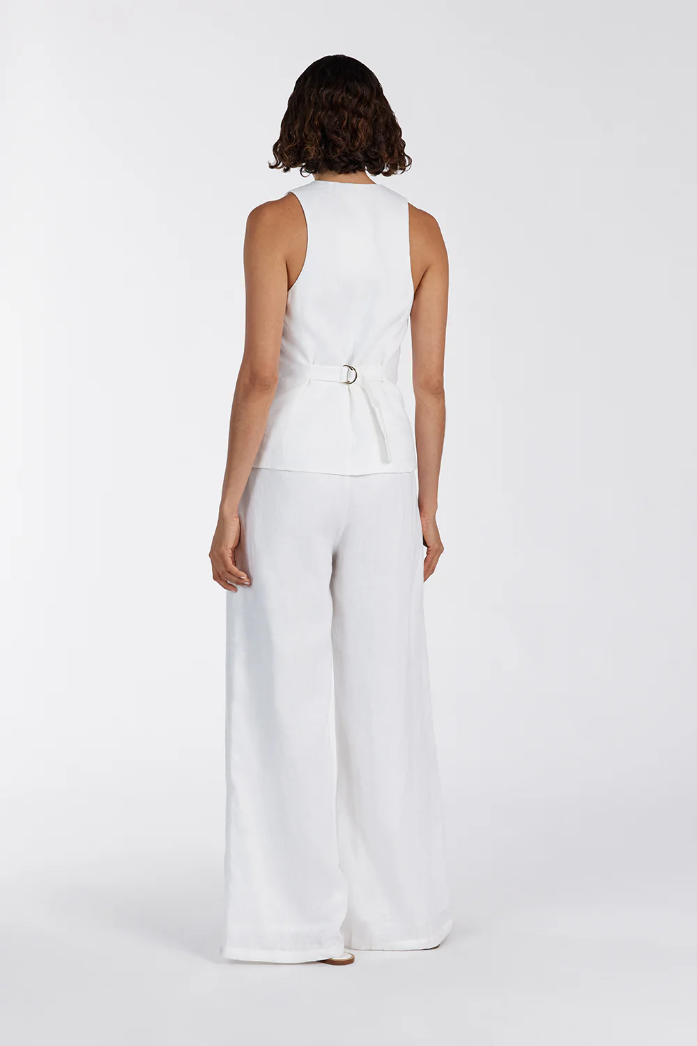 ALONDRA WHITE LINEN VEST - Yukikoi