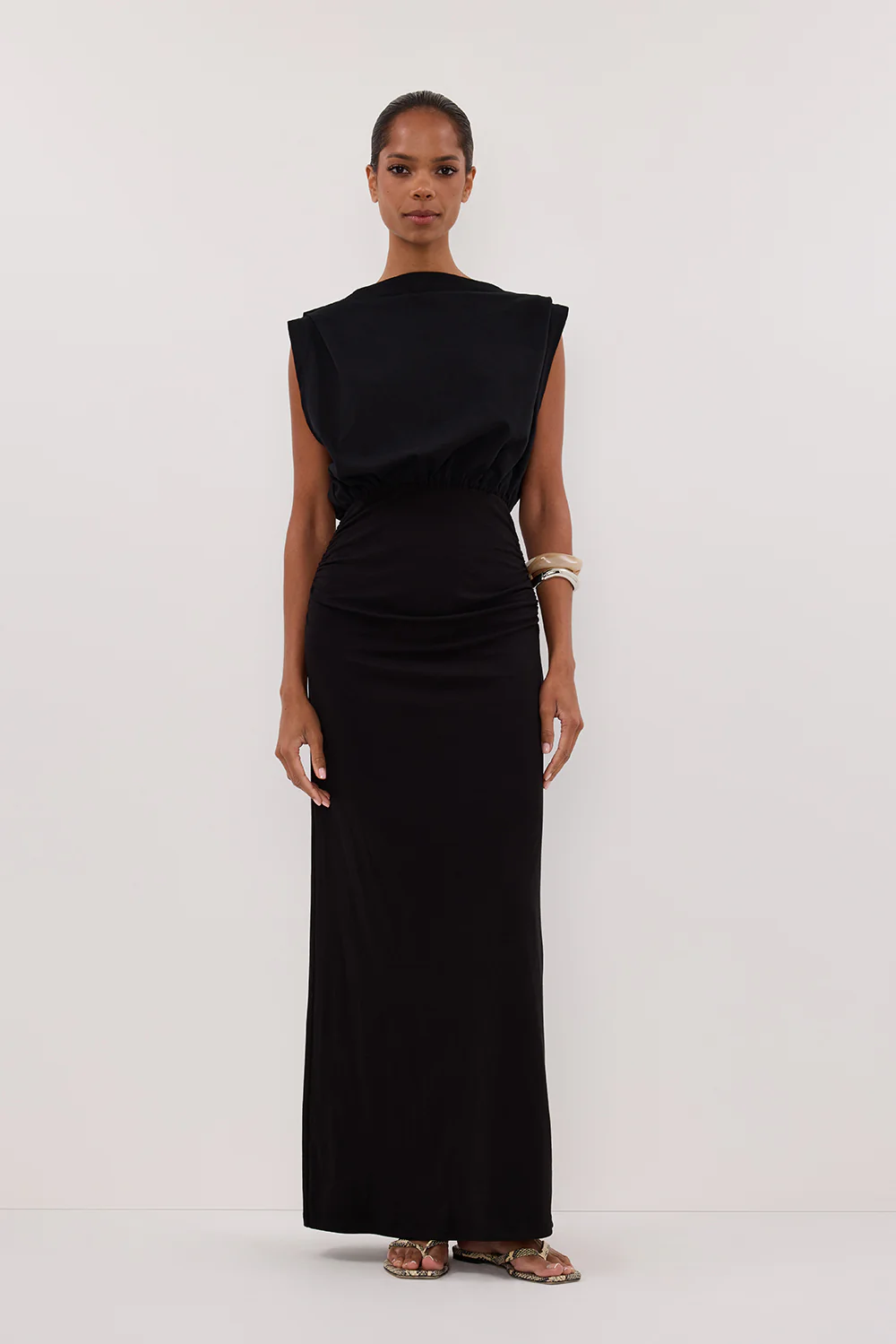 LIORA BLACK SLEEVELESS MAXI DRESS - Yukikoi