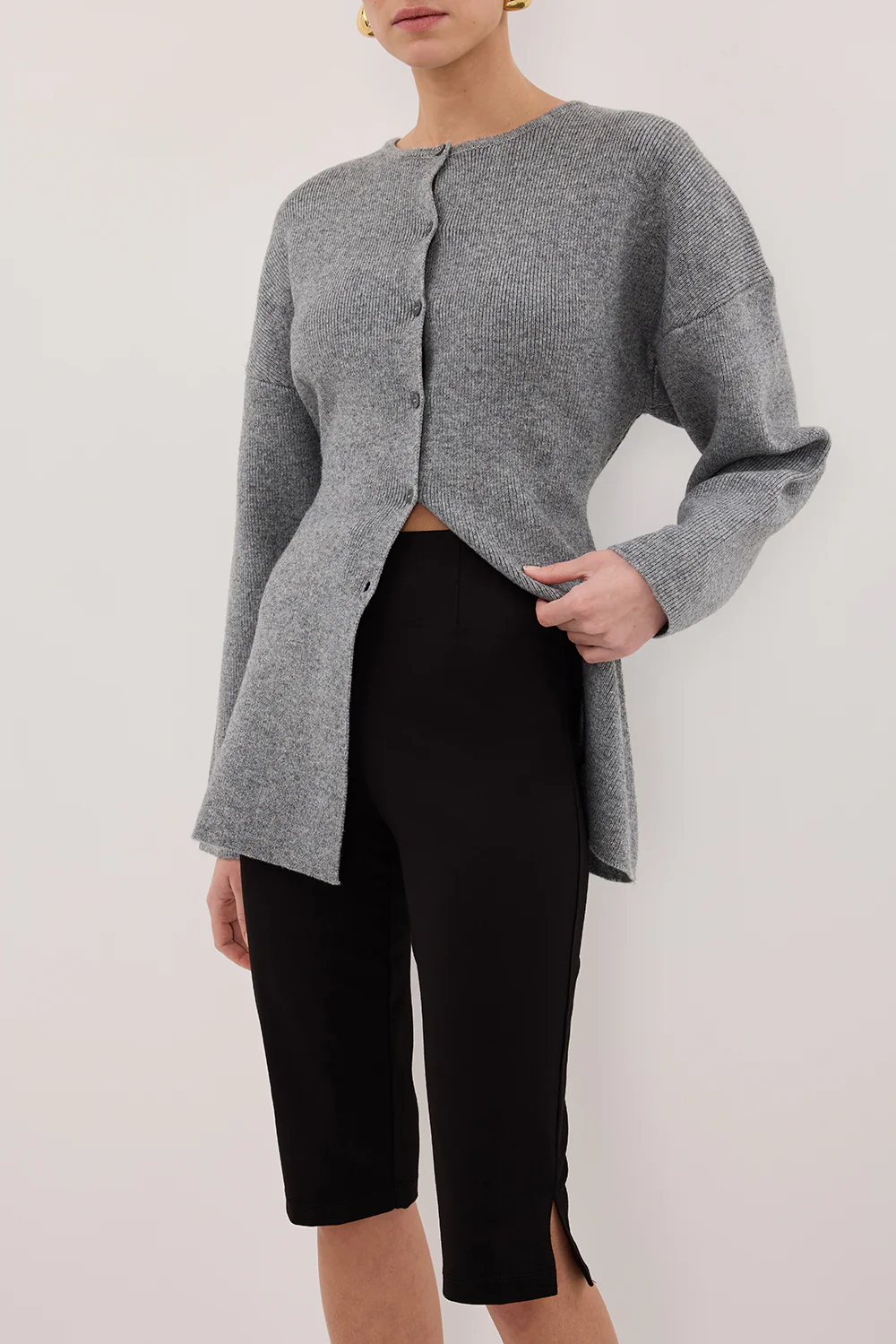 DEMI BLACK CAPRI PANT - Yukikoi