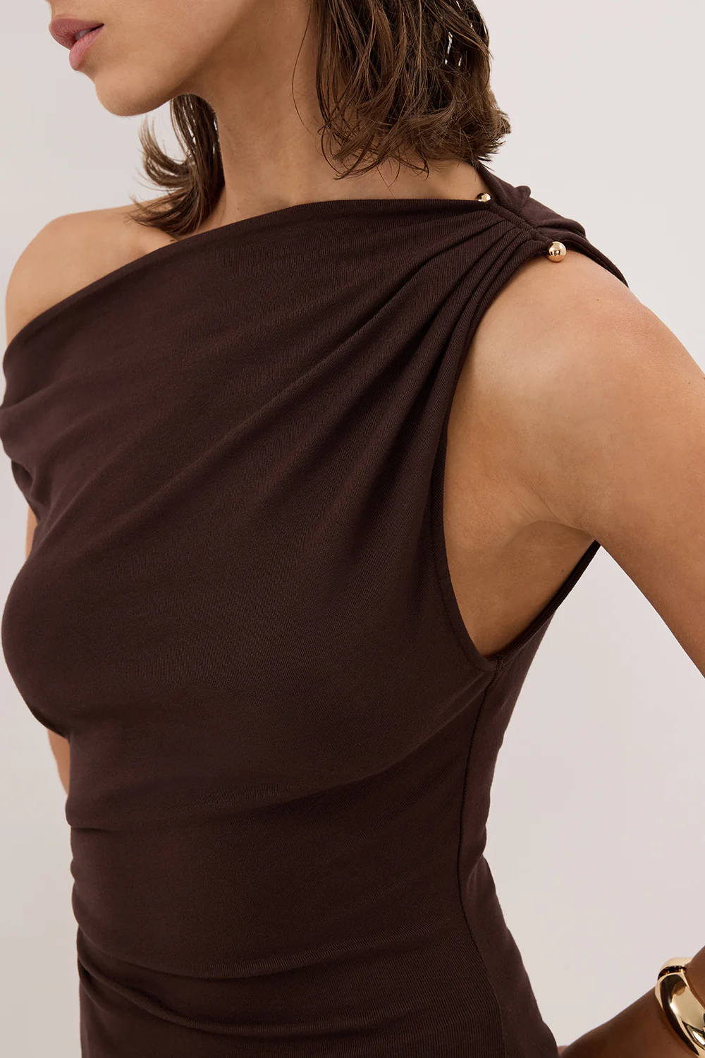 INEZ CHOC ASYM KNIT TOP - Yukikoi