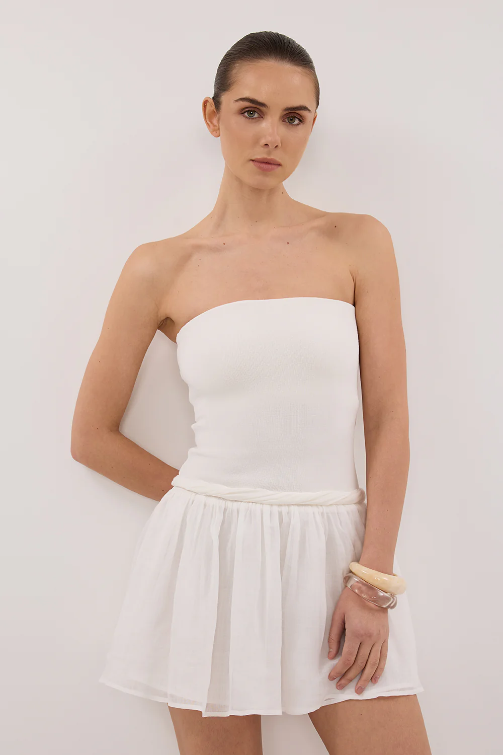 COCO WHITE STRAPLESS HYBRID MINI DRESS - Yukikoi