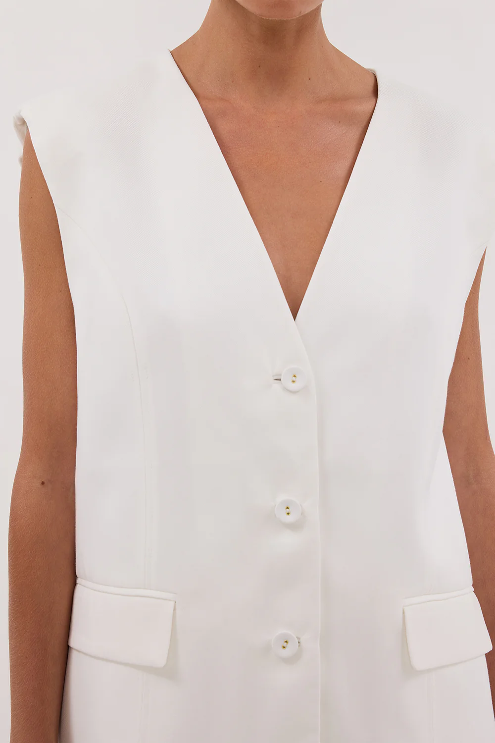 OLIVER WHITE OVERSIZED VEST - Yukikoi