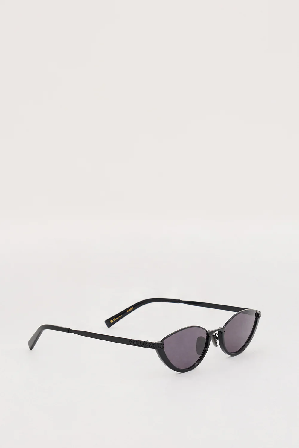 LUV LOU THE LIA BLACK SUNGLASSES - Yukikoi