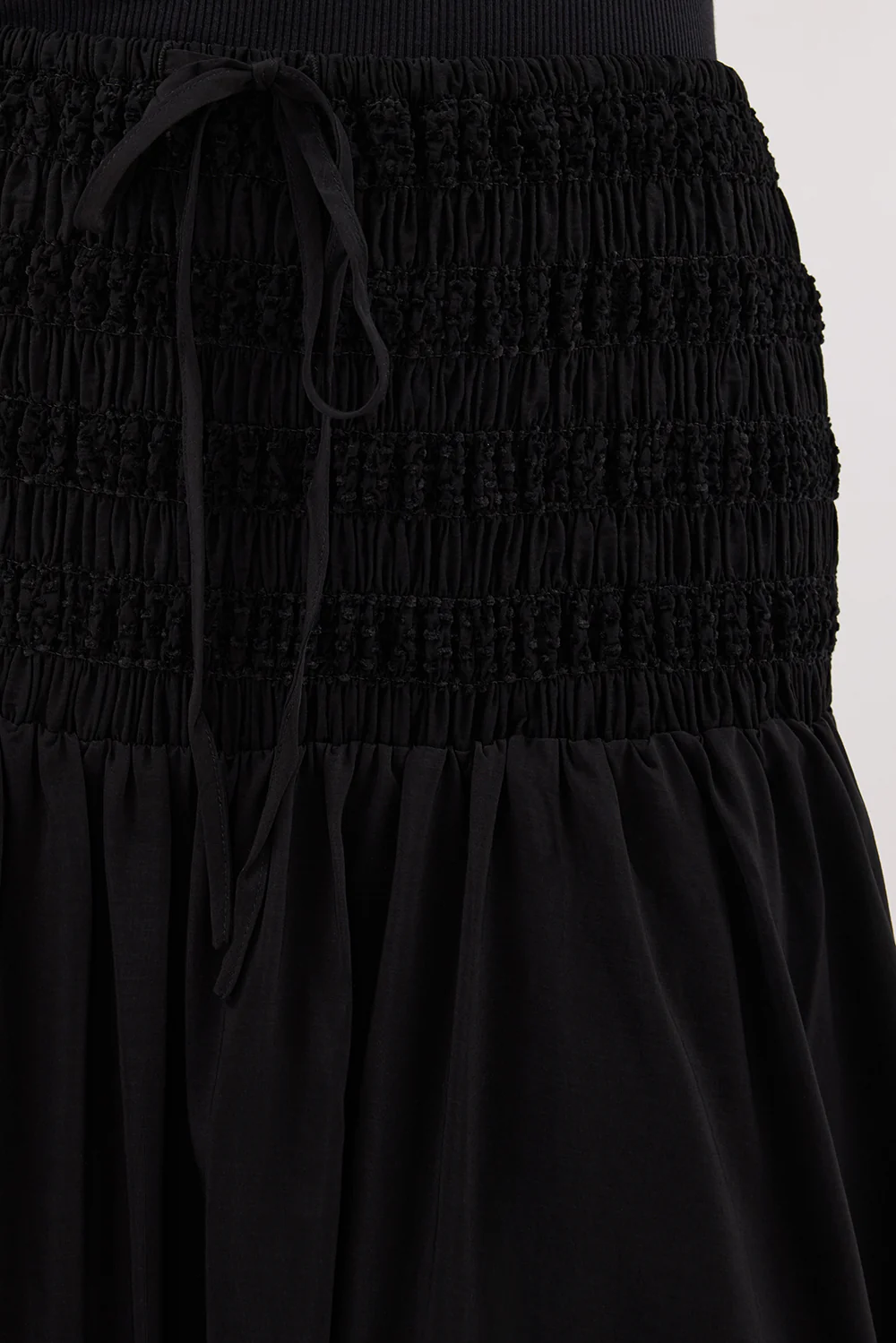 SIERRA BLACK TEXTURED MIDI SKIRT - Yukikoi