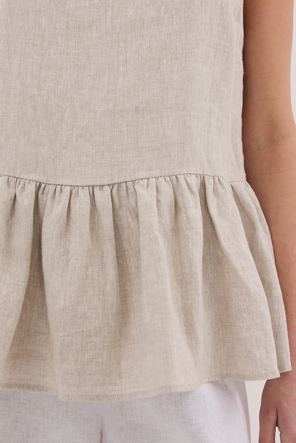 DAISY NATURAL LINEN PEPLUM TOP - Yukikoi