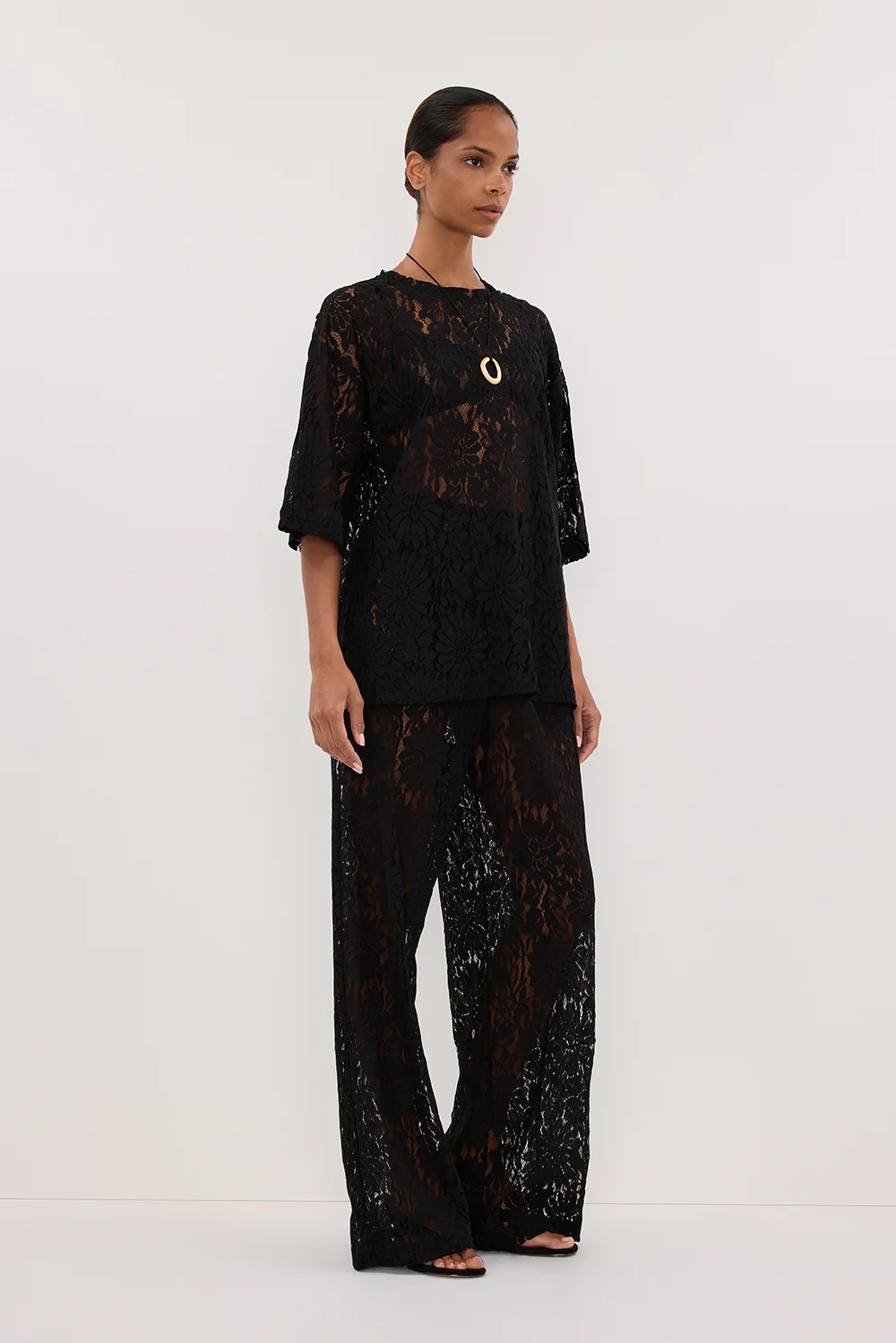 WILMA BLACK LACE TEE - Yukikoi