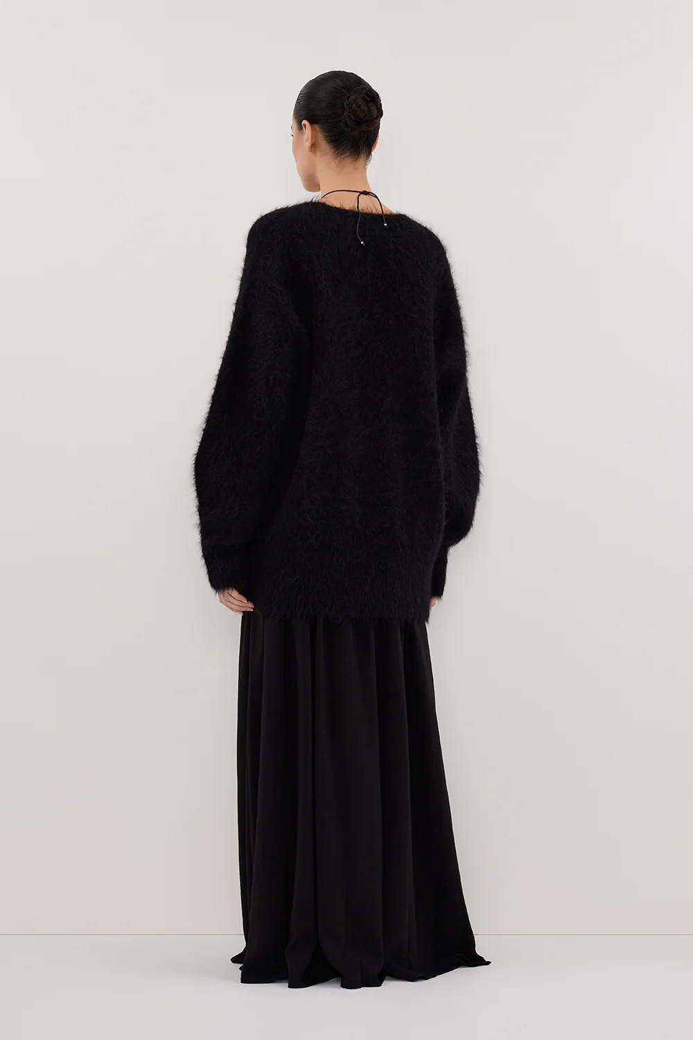 SIERRA BLACK TEXTURED MIDI SKIRT - Yukikoi