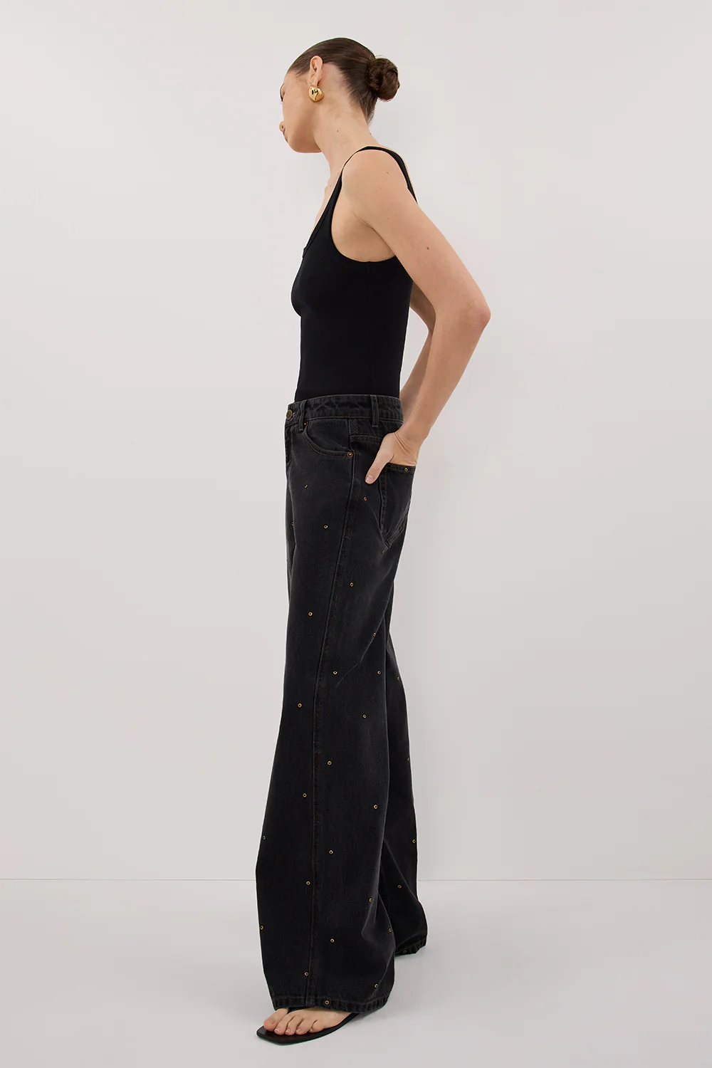 REAGAN 2.0 BLACK RINSE EYELET SLOUCHY JEAN - Yukikoi