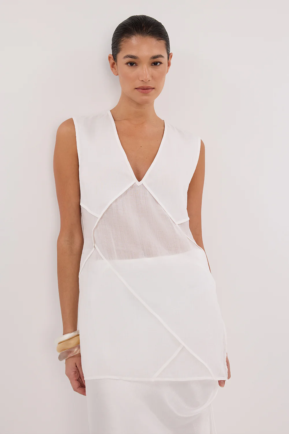 CARMEL WHITE RAMIE V NECK TOP - Yukikoi