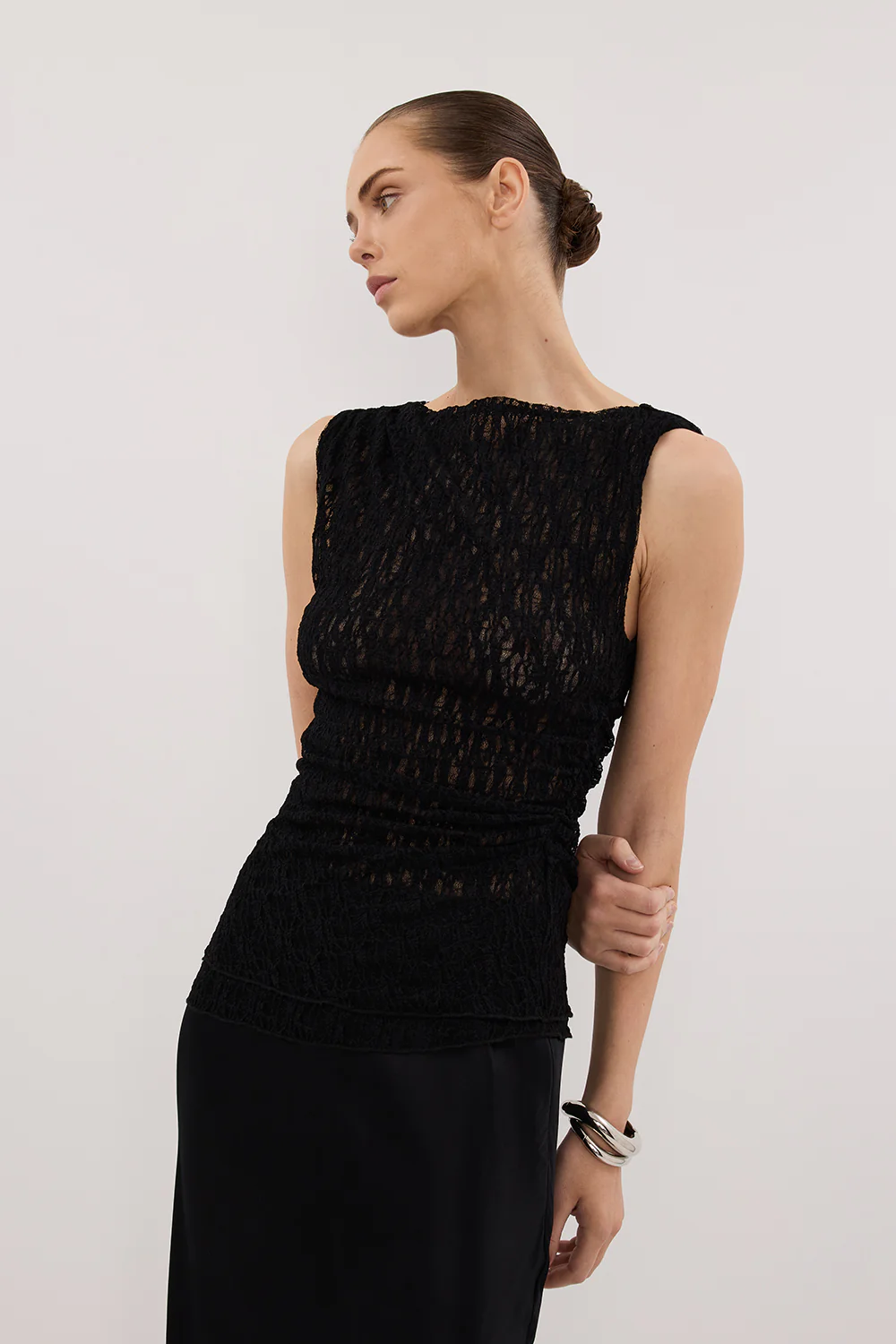 LIZZIE BLACK SLEEVELESS LACE TOP - Yukikoi