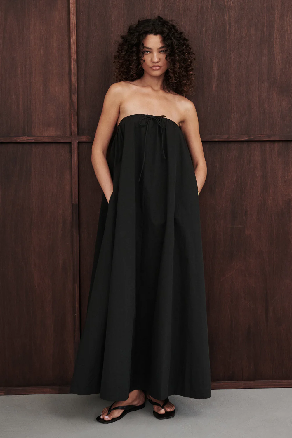 SOMMER BLACK STRAPLESS POPLIN MIDI DRESS - Yukikoi