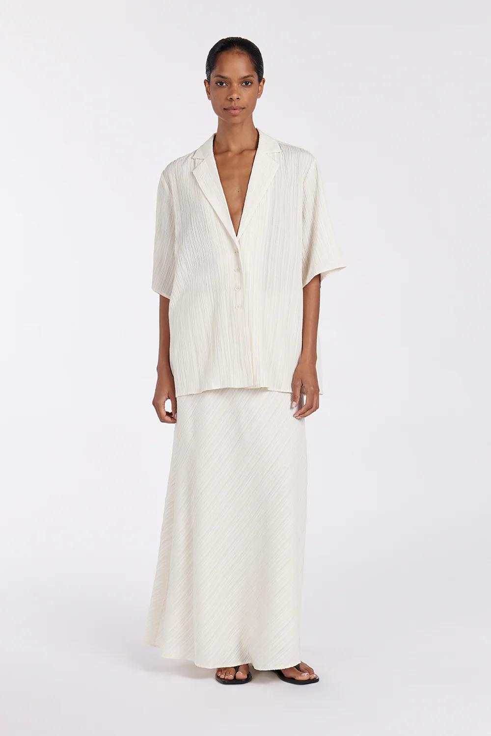 LOZ CREAM SHORT SLEEVE SHIRT - Yukikoi