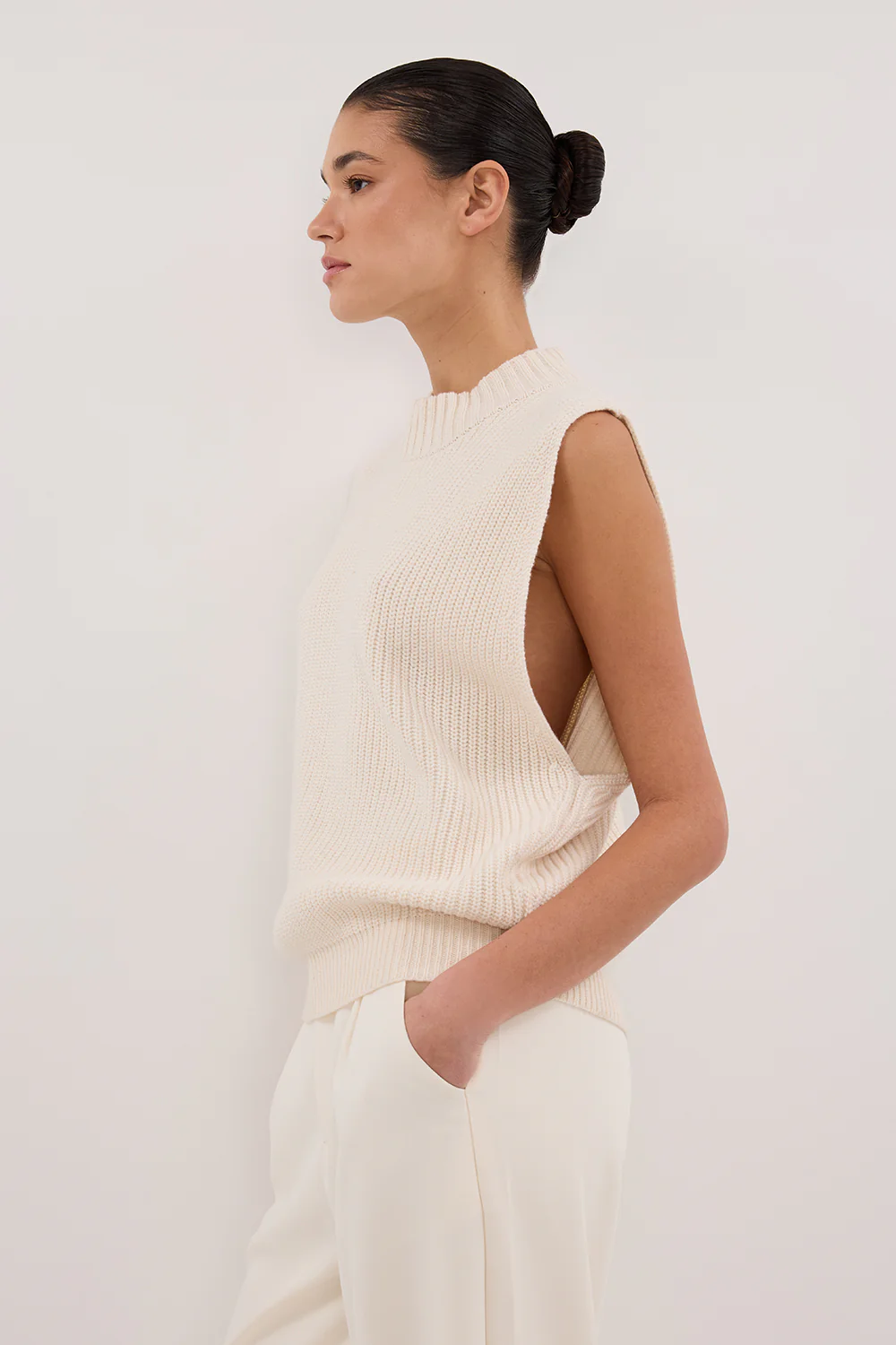 ARO CREAM KNIT TOP - Yukikoi
