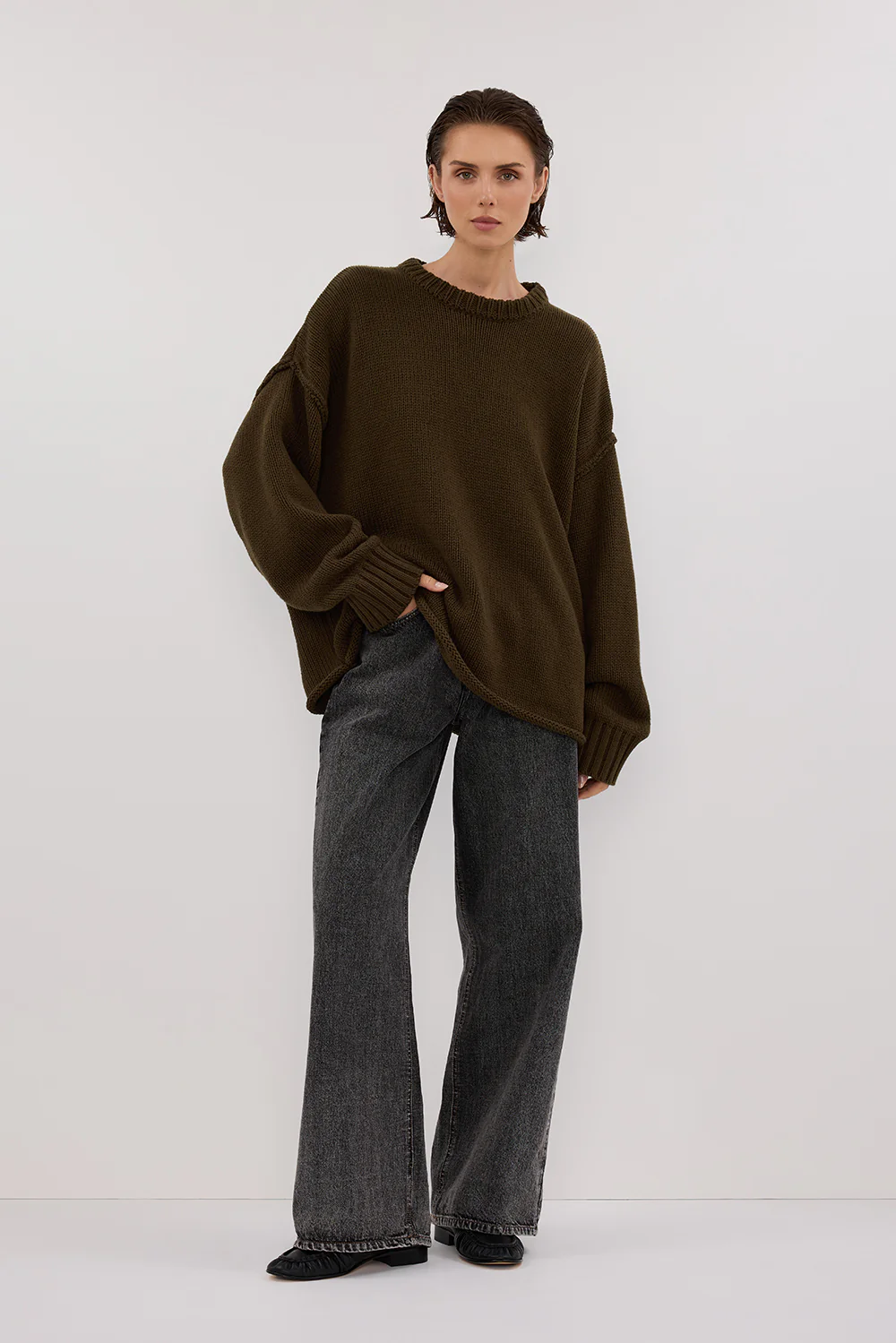 ROY OLIVE OVERSIZED LONGLINE KNIT JUMPER - Yukikoi