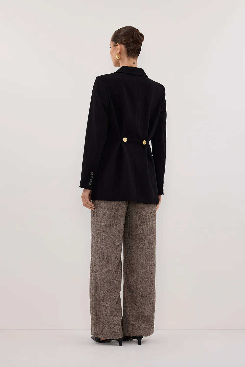 COHEN BLACK CINCHED BLAZER - Yukikoi