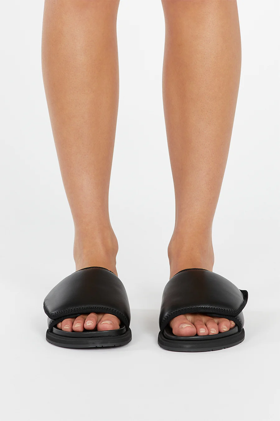 DOF STUDIOS AMARA NERO SLIDE - Yukikoi